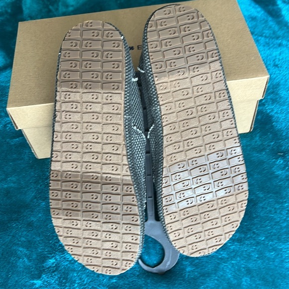NWT Sanuk women’s shoe, 8 - Picture 2 of 4